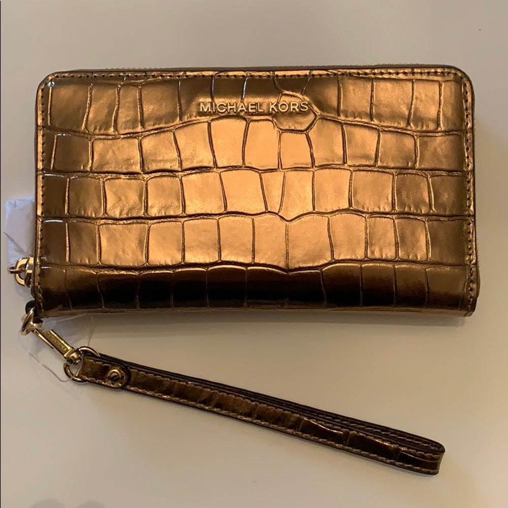 Michael Kors gold wallet /wristlet